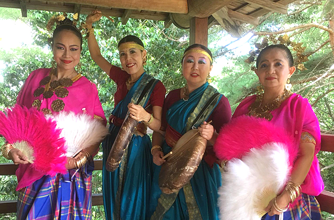 信濃観月苑の舞台ヌサンタラ