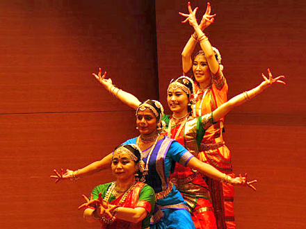 ヌリッティアンジャリ舞踊団設立メンバー